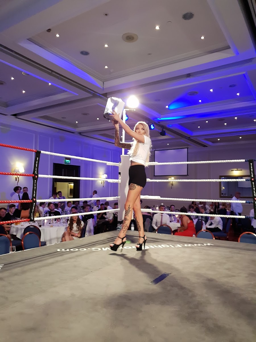 Platinum Lace Leicester